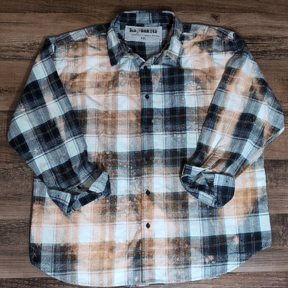Disohrted Luxe Flannel Size XXL Upcycled in Ft. Calhoun Nebraska Size XXL Bleach